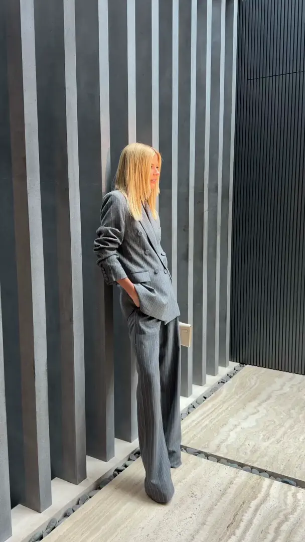 Capa do vídeo: Blazer Maria Grafite Charth: caimento e detalhes no corpo