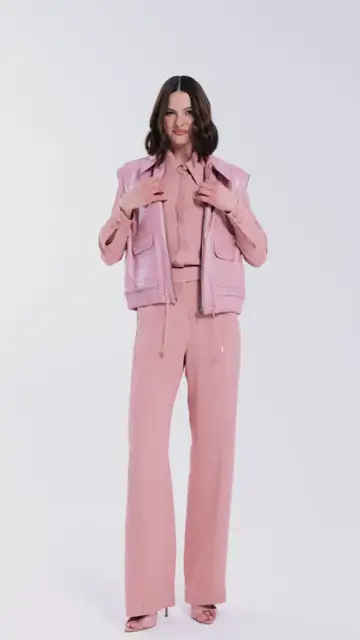 Camisa Isabela Lotus Charth: caimento no corpo e detalhes dos botões