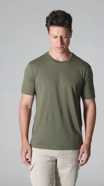 T-Shirt Manga Curta Gola Careca Pima Brooksfield: caimento no corpo