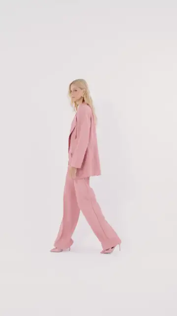 Calça Maria Lotus Charth: caimento da calça rosa de cintura alta