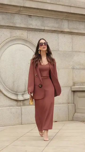 Blazer Bela Hera Charth: caimento e look completo terracota